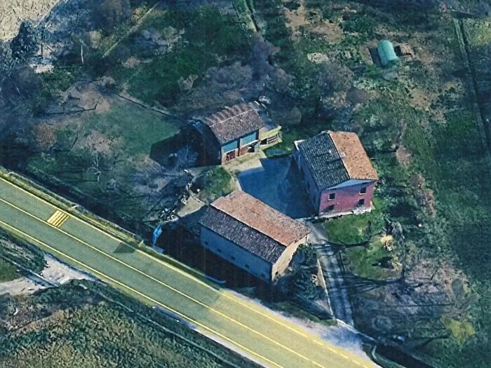 Casa con 10 locali in vendita in Modena