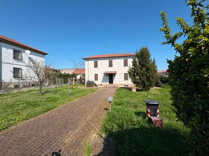 Casa con 6 locali in vendita in Rottofreno