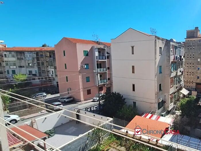 Appartamento trilocale in affitto in Via Andrea di Anfuso, Messina
