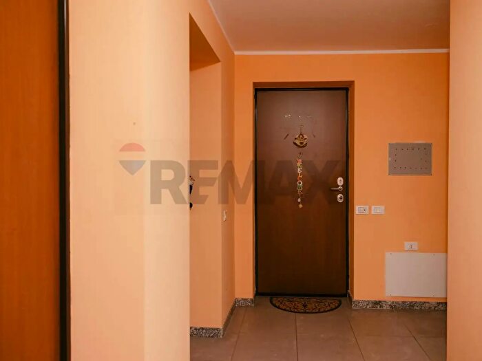 Appartamento bilocale in vendita in Via Alebbio, Como