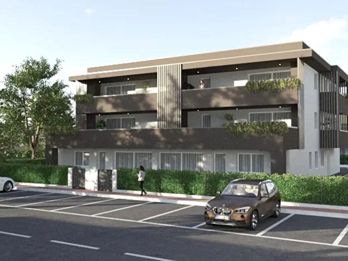 Appartamento quadrilocale in vendita in Via Monte Bianco, Scorze