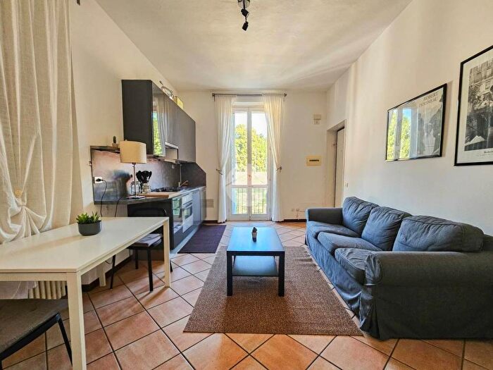Appartamento bilocale in affitto in Via Santo Stefano, Vedano al Lambro