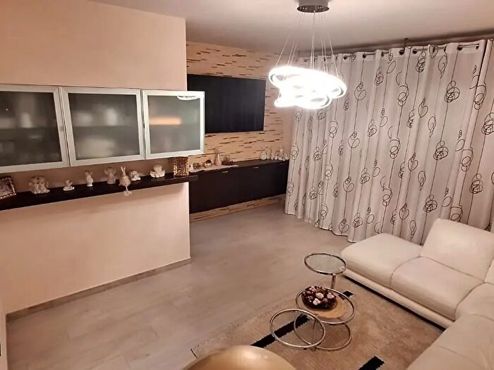 Appartamento con 5 locali in vendita in Livorno