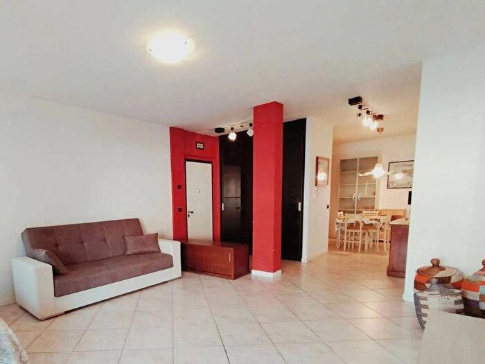 Appartamento quadrilocale in affitto in Via Litoranea, Zona Nuova Pratoranieri, Follonica