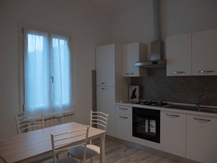 Appartamento monolocale in affitto in Via XX Settembre, Stadio Sant'Antonio Marasio, Carrara
