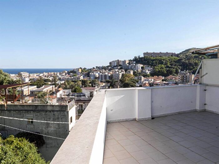 Appartamento bilocale in affitto in Gonzaga, Messina