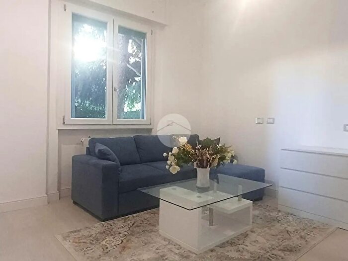 Appartamento bilocale in vendita in Viale S Gimignano, Milano