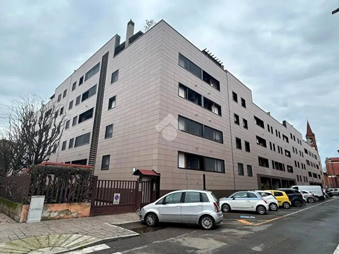 Appartamento quadrilocale in vendita in Via Ciniselli, Settimo Milanese