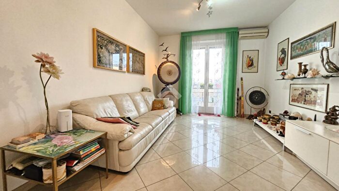 Appartamento bilocale in vendita in Via Palmanova, Milano