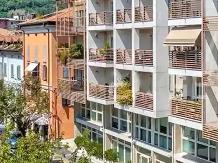 Appartamento con 5 locali in vendita in Via XX Settembre, Como