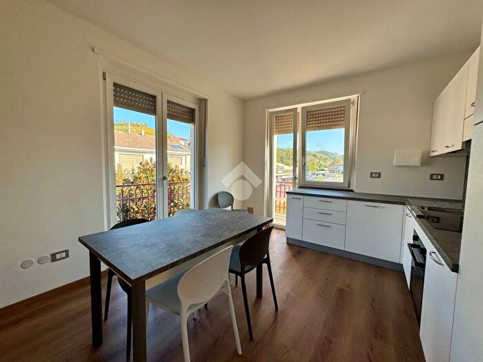 Appartamento con 5 locali in affitto in Corso Cortemilia, Corso Langhe Moretta Corso Cortemilia, Alba