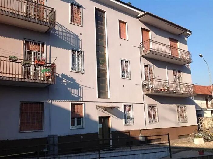 Appartamento bilocale in vendita in Via Garibaldi, Cologno Monzese