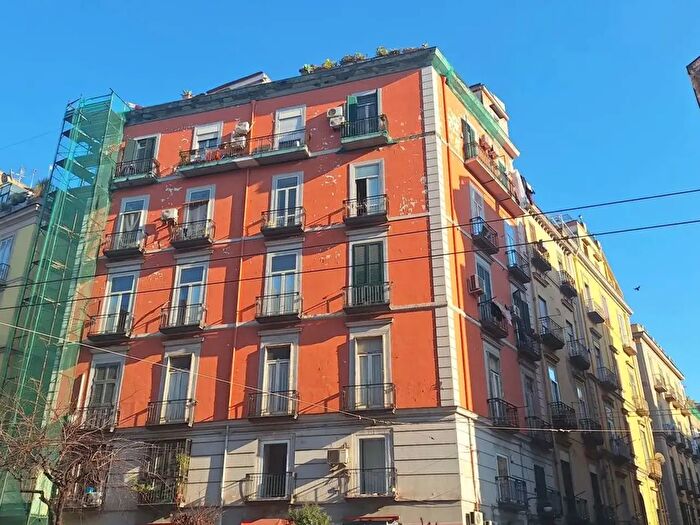 Appartamento trilocale in vendita in Via Giuseppe Marotta, Napoli