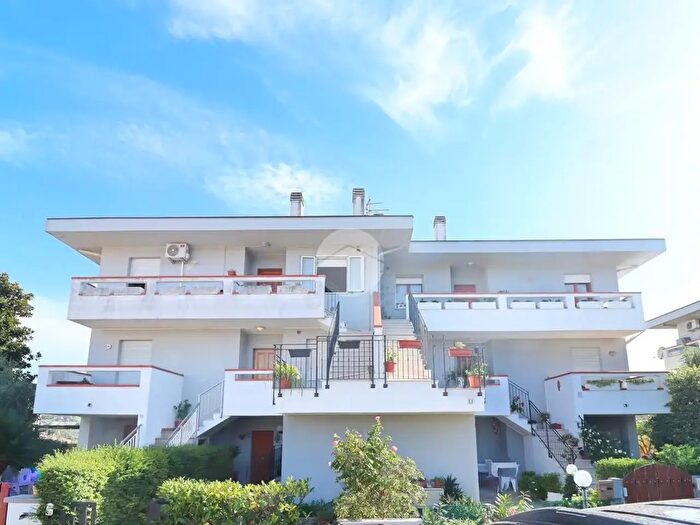 Appartamento quadrilocale in vendita in Via Montanaro, Francavilla Al Mare