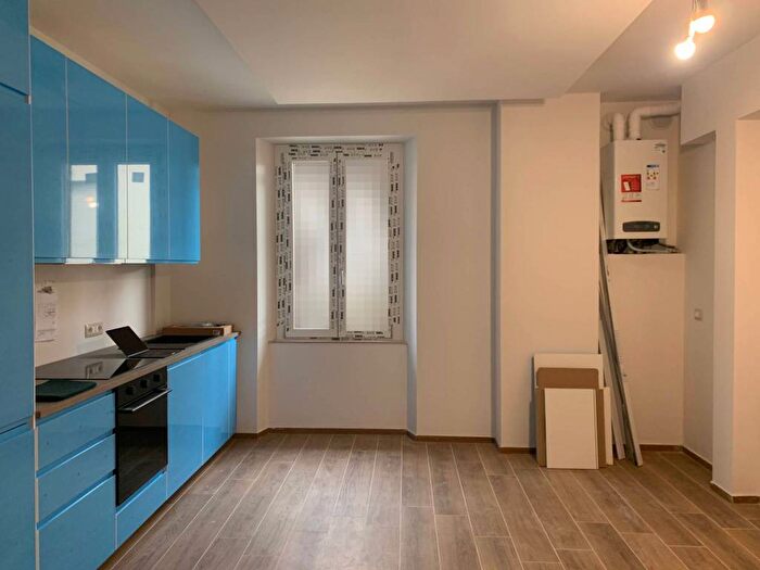 Appartamento trilocale in affitto in Via Giovanni Branca, Centro Storico, Pesaro