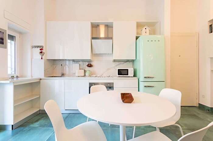 Appartamento monolocale in affitto in Via Francesco Nullo, Milano