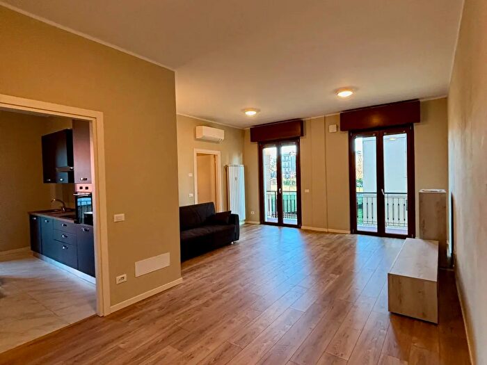 Appartamento trilocale in affitto in Crema