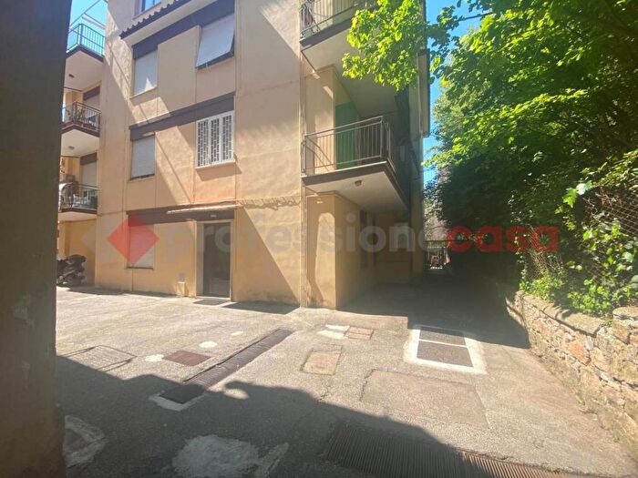 Appartamento trilocale in affitto in Via Gallerie di Sotto, Centro, Albano Laziale