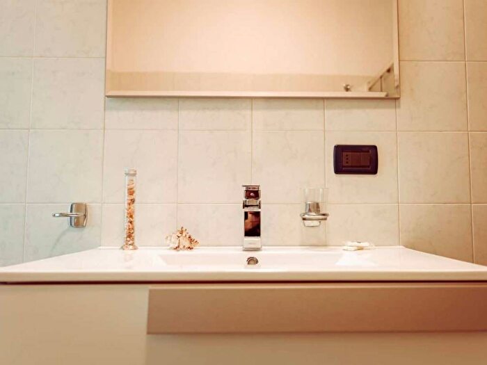 Appartamento monolocale in affitto in Via Cesana, Cenisia, Torino