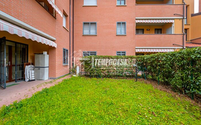 Appartamento trilocale in vendita in Via Francesco Petrarca, Castenaso