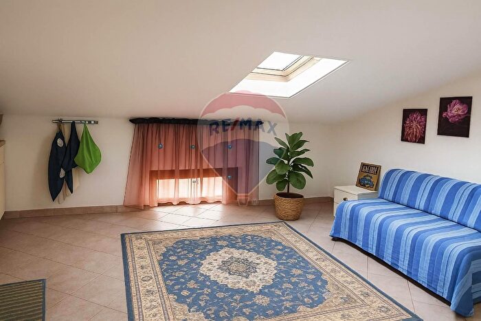 Appartamento trilocale in vendita in Cecina