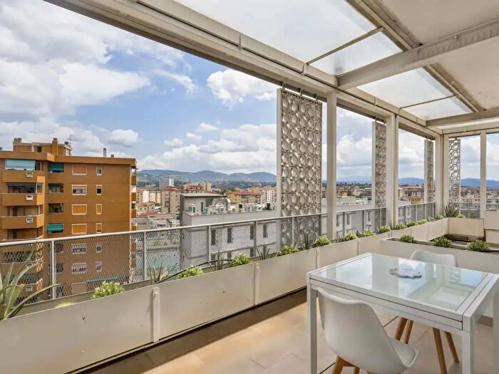 Appartamento monolocale in affitto in Via Panciatichi, Firenze