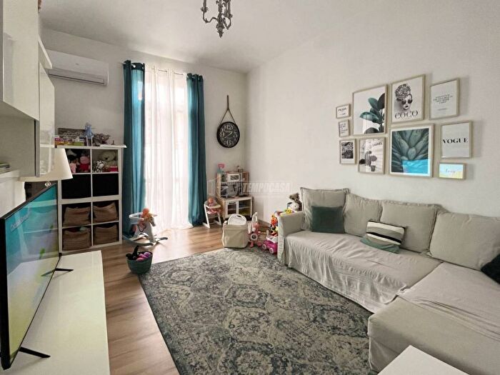 Appartamento quadrilocale in affitto in Via Gaetano Donizetti, Orti, Alessandria