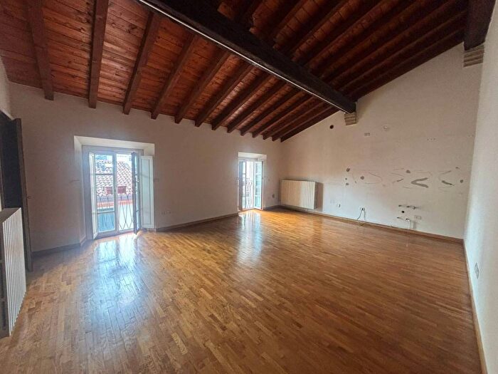 Appartamento trilocale in affitto in Via Felice Cavallotti, Magenta Arnaldo, Brescia