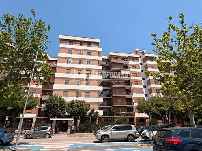 Appartamento trilocale in vendita in Viale Giotto, Foggia