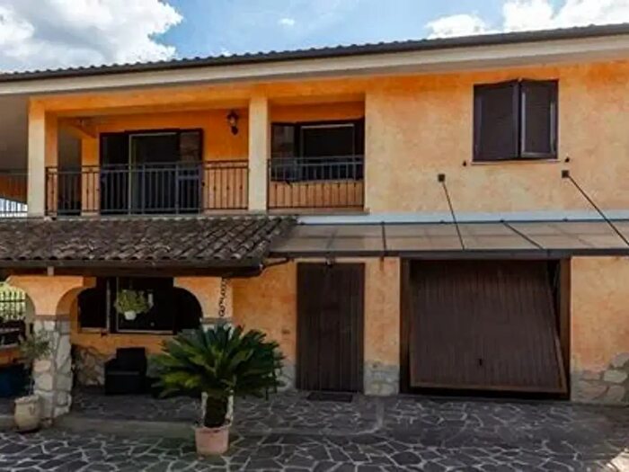 Appartamento quadrilocale in vendita in Via Colle Cannetaccia, Valmontone