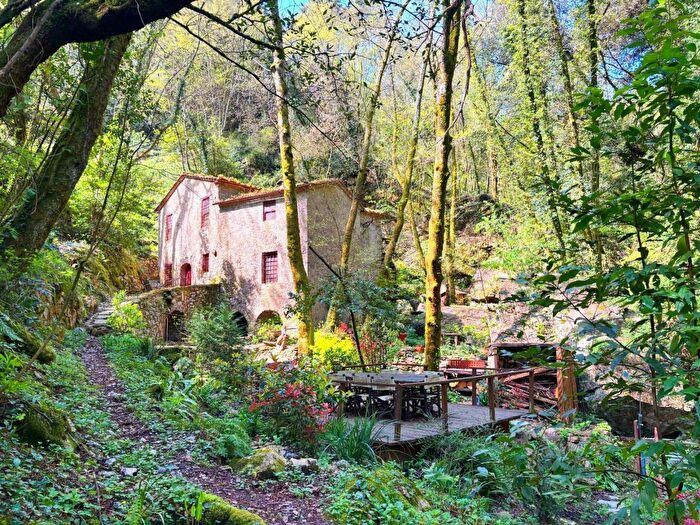 Casa trilocale in vendita in Camaiore