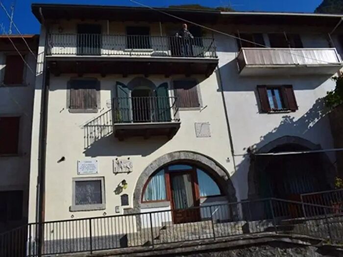 Appartamento trilocale in vendita in Via Papa Giovanni XXIII, Cornalba