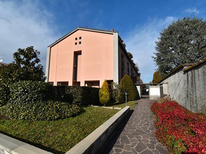 Appartamento monolocale in affitto in Via Dante, Centro, Aicurzio