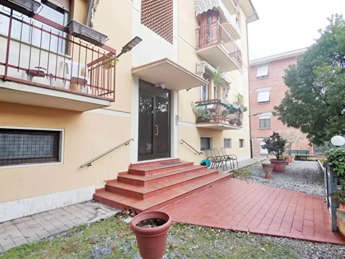 Appartamento trilocale in vendita in Via Montebello, Montecatini Terme