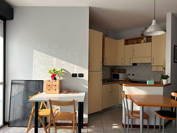 Appartamento bilocale in affitto in Via Arezzo, Bignami Ponale, Milano