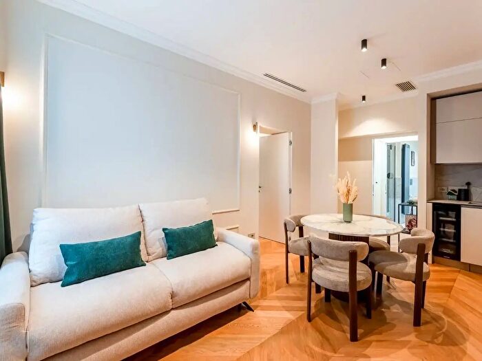 Appartamento bilocale in vendita in Via Antoine Watteau, Milano