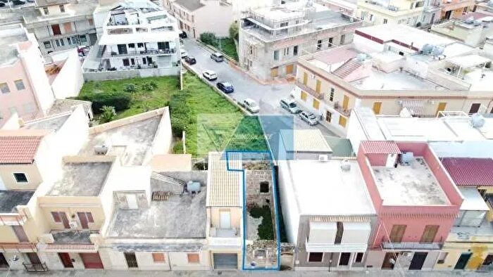 Casa trilocale in vendita in Avola