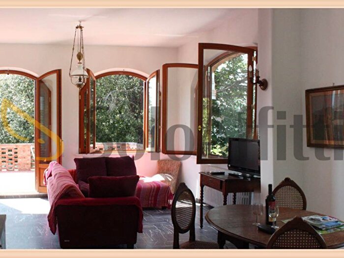 Appartamento trilocale in affitto in Strada di Vignano, Le Tolfe Monteliscai, Siena