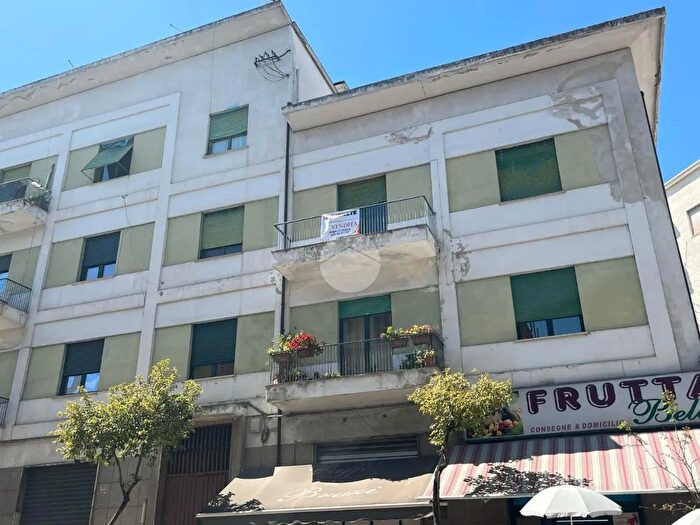 Appartamento quadrilocale in vendita in Viale della Repubblica, Cosenza