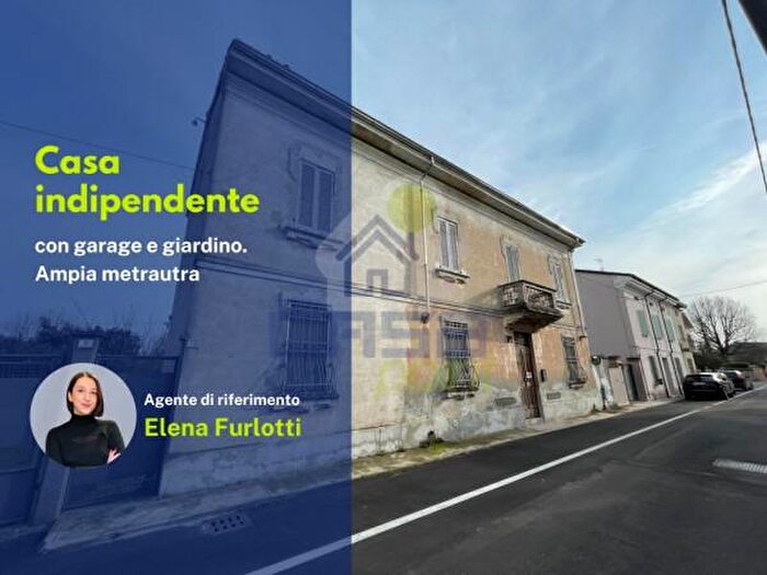 Casa con 6 locali in vendita in Via Guglielmo Marconi, Dosolo