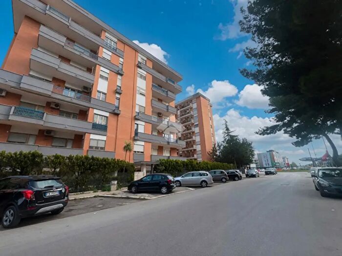 Appartamento quadrilocale in vendita in Via Silvio Pellico, Foggia