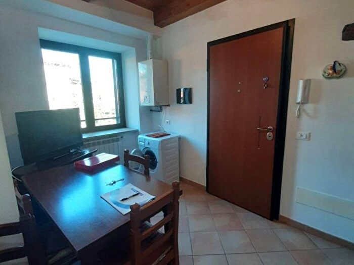 Appartamento bilocale in affitto in Largo Giacomo Matteotti, Centro, Vetralla