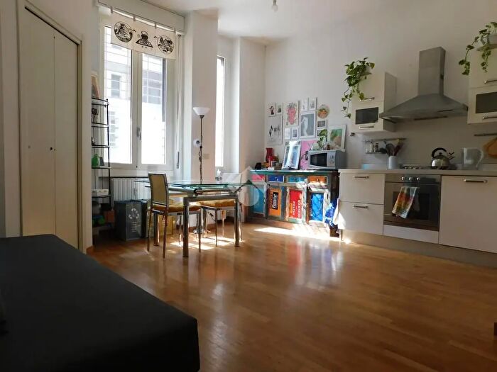 Appartamento bilocale in vendita in Via Cola di Rienzo, Milano