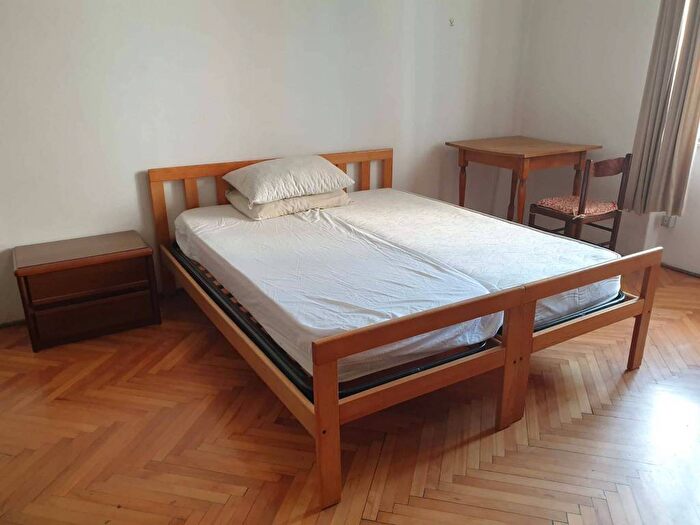 Appartamento con 5 locali in affitto in Via Castelbarco, Semicentro, Trento