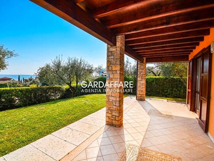 Appartamento trilocale in affitto in Montinelle, Manerba del Garda