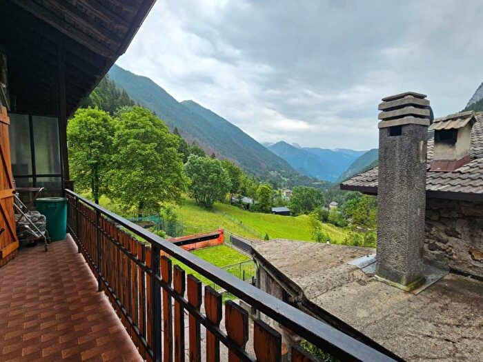 Appartamento quadrilocale in affitto in Contrada Babes, Valcanale, Ardesio