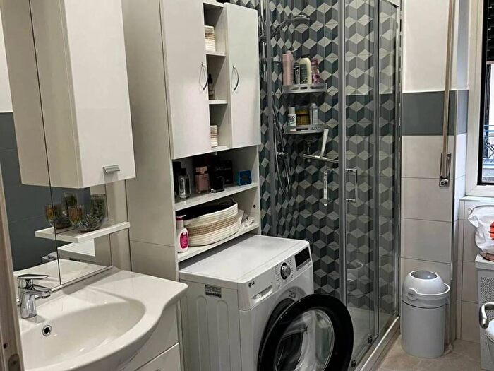 Appartamento monolocale in affitto in Via Posidonia, Torrione, Salerno