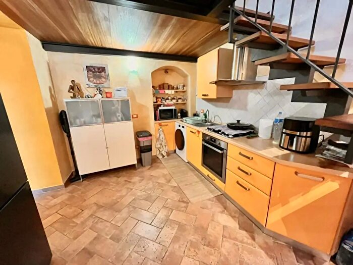 Appartamento trilocale in vendita in Massa