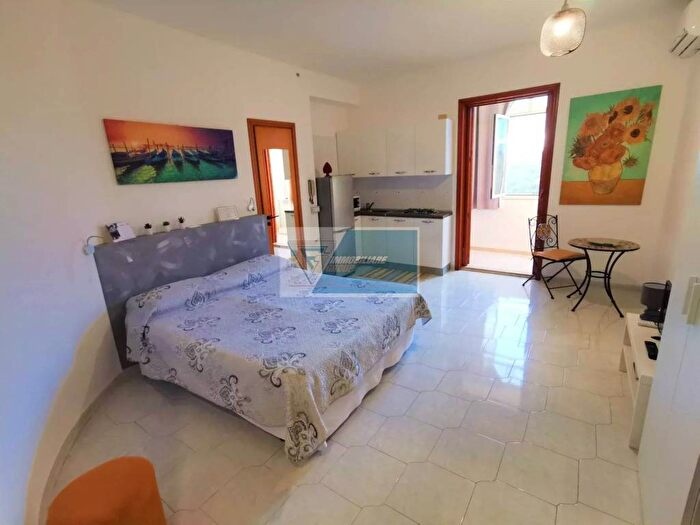 Appartamento bilocale in affitto in Ronco Pisani, Centro, Noto