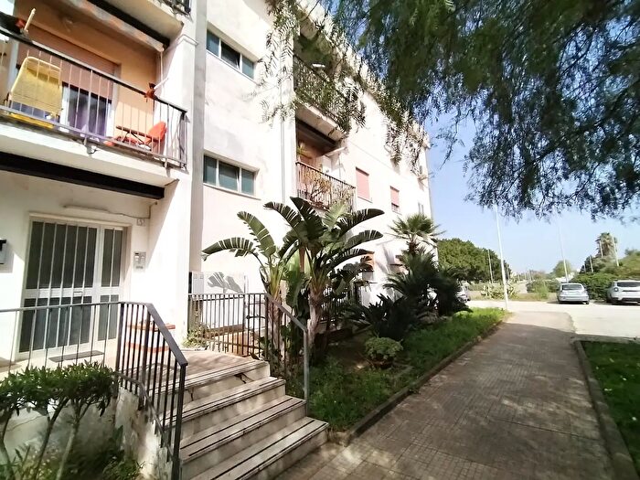 Appartamento quadrilocale in vendita in Via Antonino Lo Surdo, Siracusa